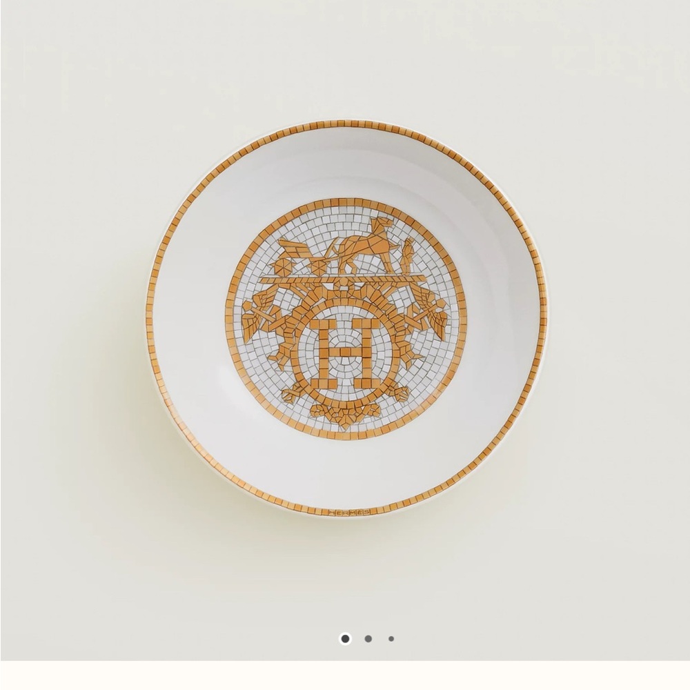 NWT Hermes Mosaique 24cy gold soy dish